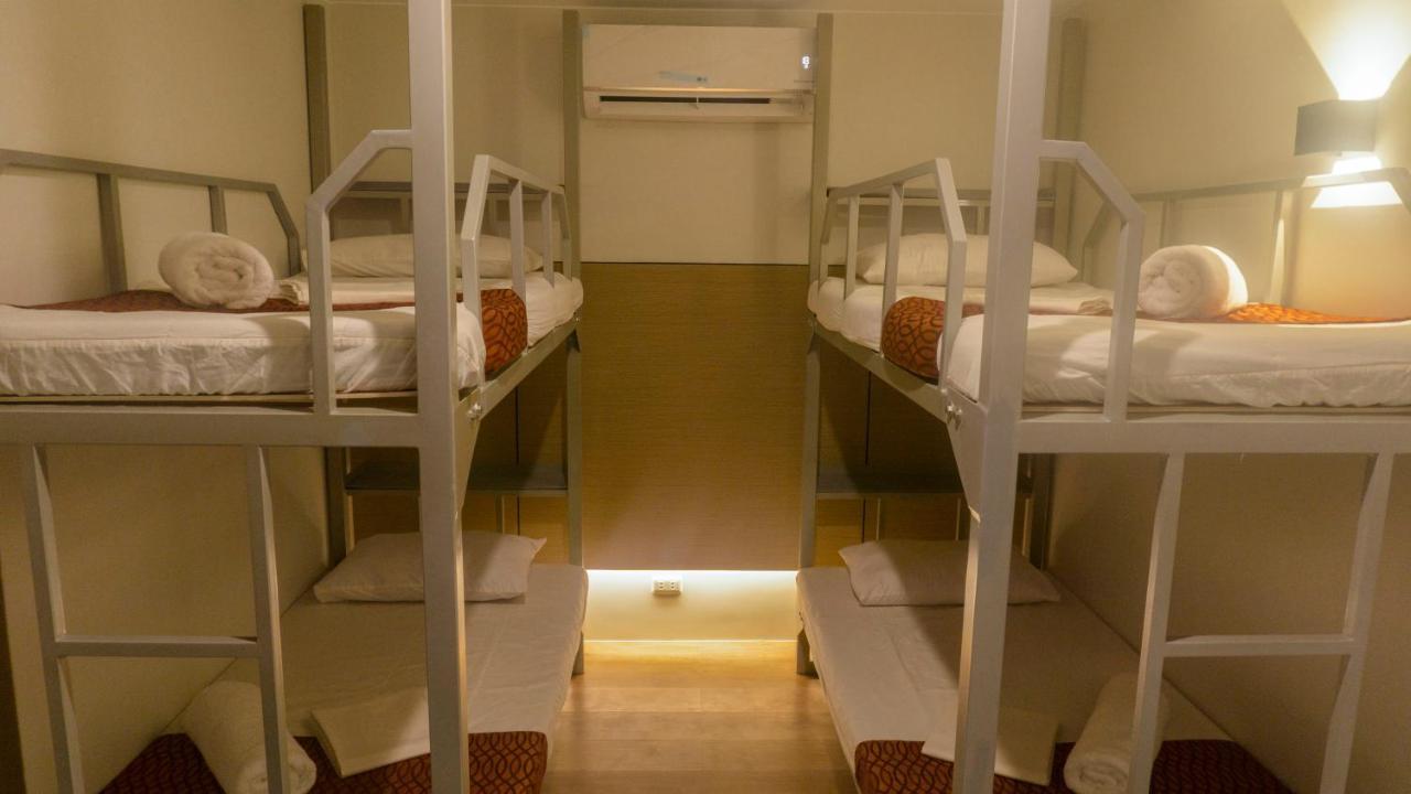 Hotel Oyo 627 88 Airport Lounge 2*