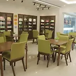 Oyo 627 88 Airport Lounge